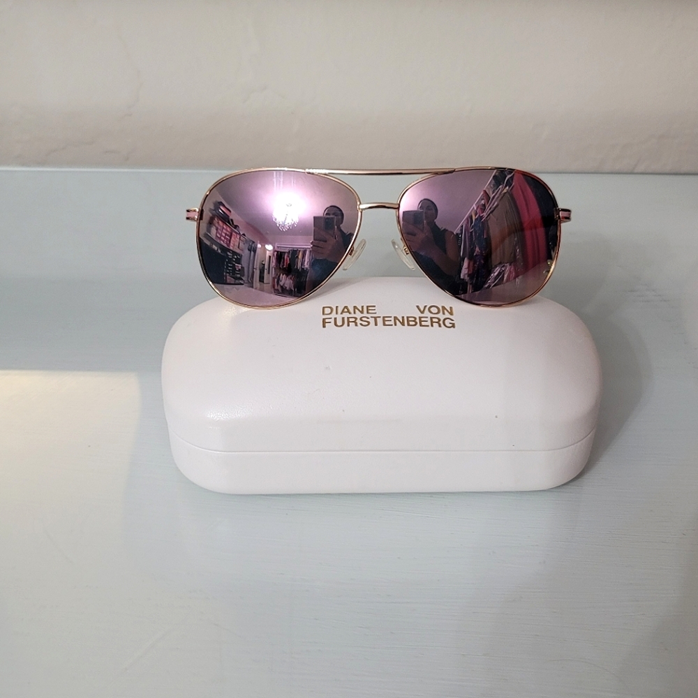 Diane Von Furstenberg DVF851S Gold/Rose Petal Sunglasses